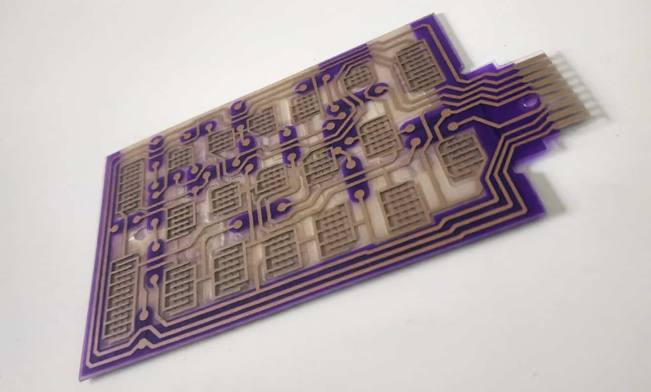 Circuito flexível em poliéster: tecnologia, aplicações e vantagens